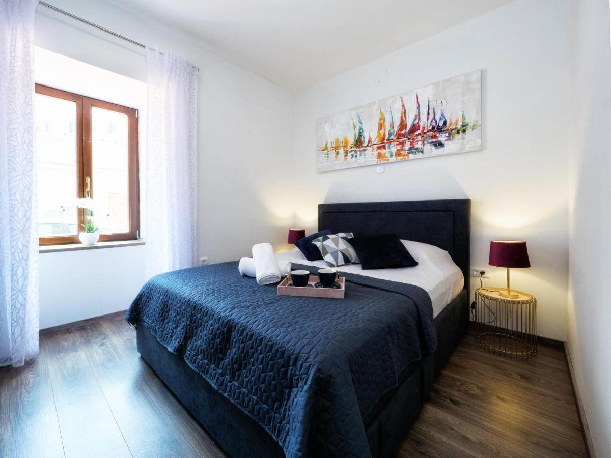 Arena Delight Studio Apartments Pula Exterior foto