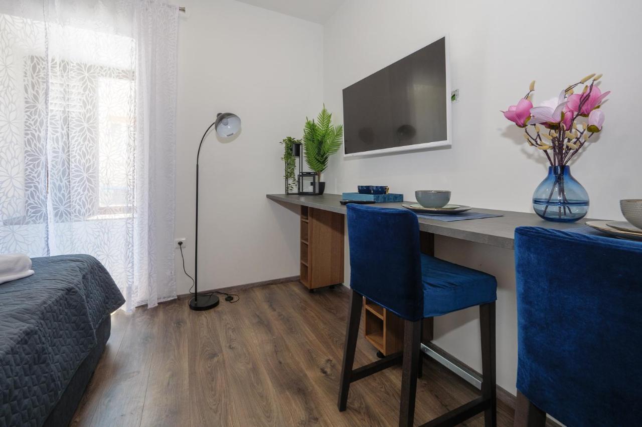 Arena Delight Studio Apartments Pula Exterior foto