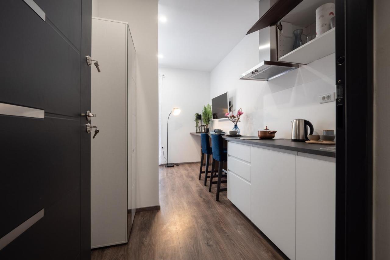 Arena Delight Studio Apartments Pula Exterior foto